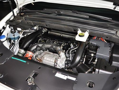 DS 雪铁龙(进口) 雪铁龙DS5 1.6T AT 发动机主体特写