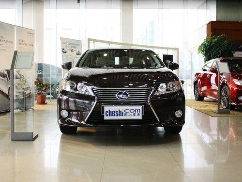 雷克萨斯 2.5 CVT 车头正面视角