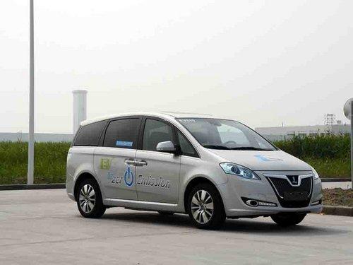 东风裕隆 2.0T 自动