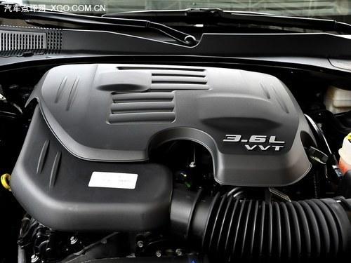 ������ɼ����չ ����˹����2014��300S