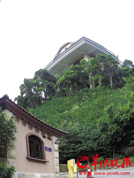 东部华侨城天麓别墅依山而建