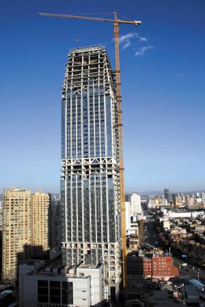 昆钢科技大厦主体结构基本完成 预计明年6月启用