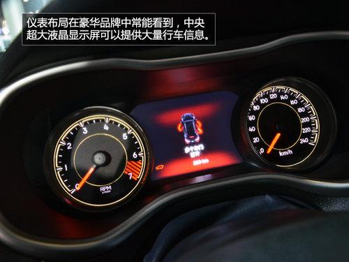 ����δ���� Jeep���ɹ�����泵չʵ��