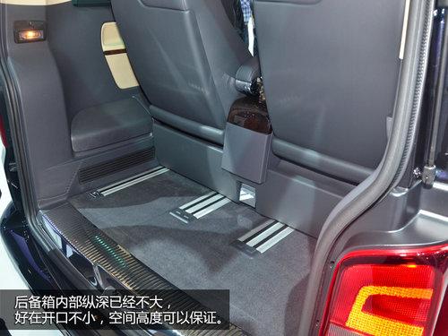 ӵ�к������� ����������������ʵ��