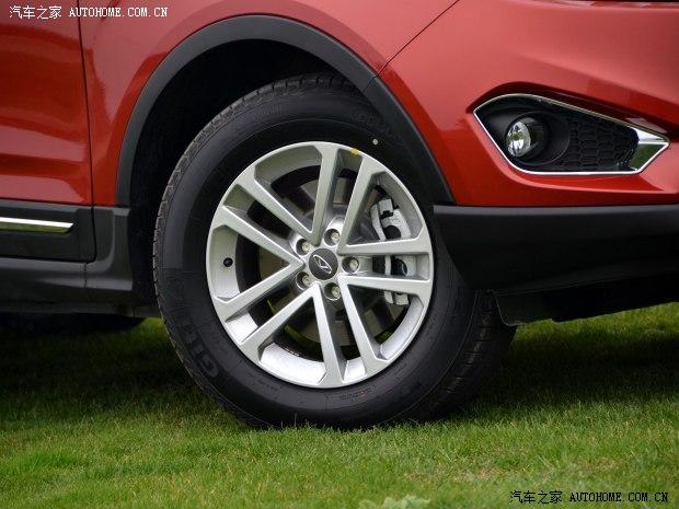 奇瑞奇瑞汽车瑞虎52014款 2.0L 手动家悦版