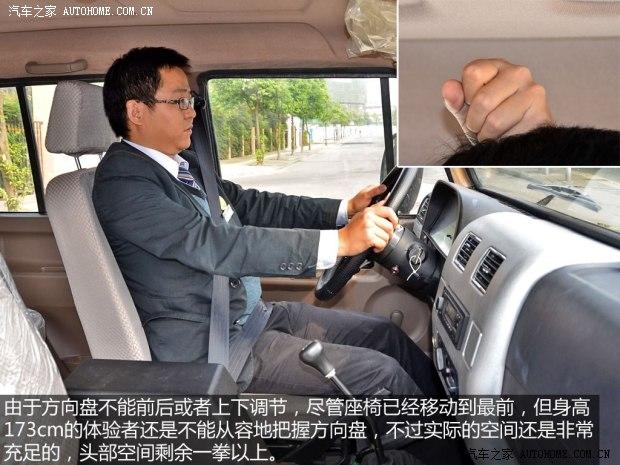 北汽制造北京汽车制造厂战旗2010款 2.0L 硬顶版