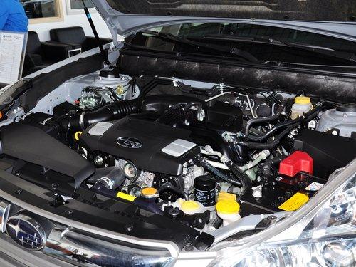 斯巴鲁 傲虎 2.5L CVT 发动机主体特写