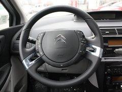 ����ѩ���� �������� 1.6 AT ����������