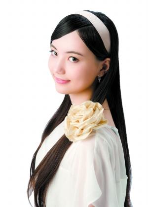 黑嘉嘉爱围棋也爱书法游泳 获赞色艺双馨(图)