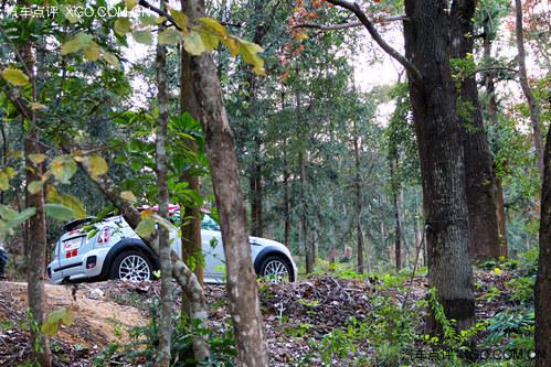 日激战夜情怀 与MINI JCW COUPE试激情