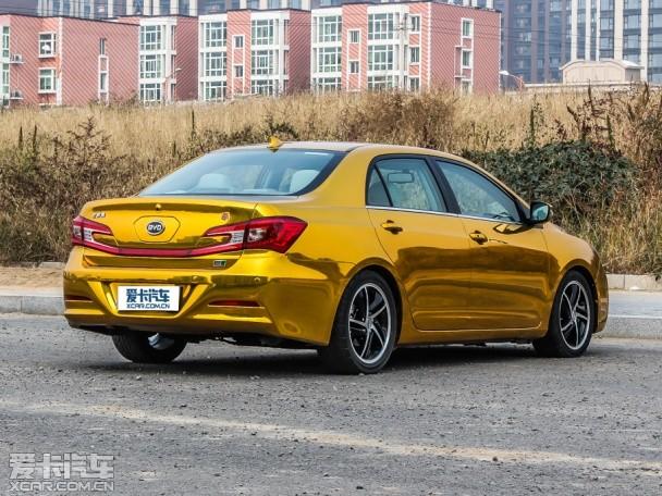 比亚迪汽车2014款秦