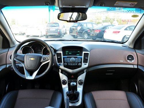 雪佛兰 掀背版 1.6L 手动 中控台整体