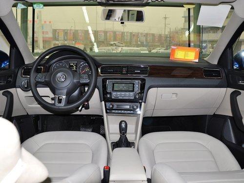 上海大众 1.6L 自动 中控台整体