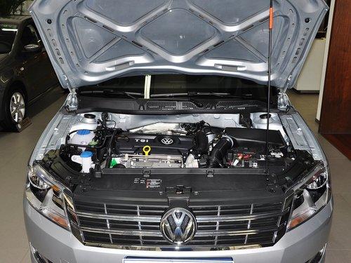 上海大众 1.4TSI DSG 发动机局部特写