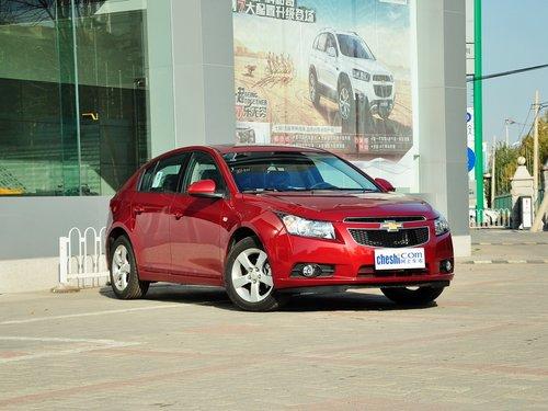 雪佛兰 掀背版 1.6L 手动 车辆右侧45度角