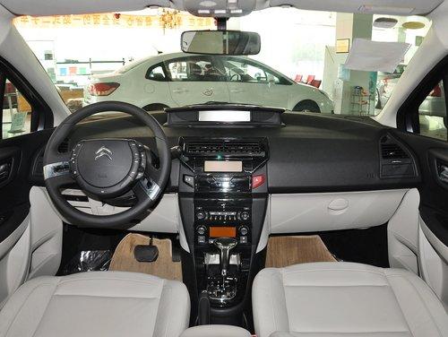 东风雪铁龙 全新世嘉三厢 1.6L AT 中控台整体