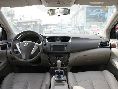 �����ղ� 1.8 XV CVT �п�̨����