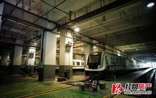 长沙地铁2号线将于12月30日试运行。