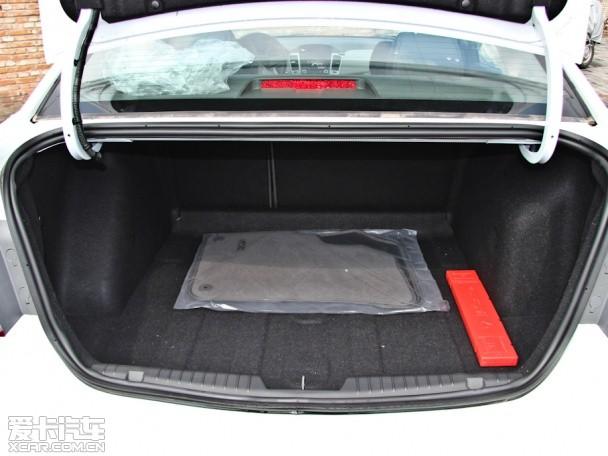 �Ϻ�ͨ��ѩ����2013���³������