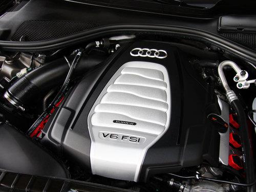 一汽奥迪 30 fsi cvt 发动机主体特写