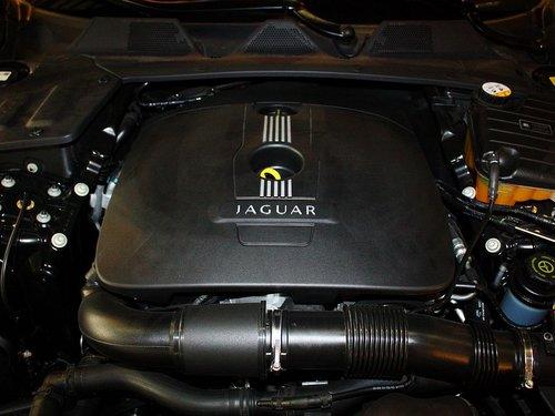 �ݱ� XJL 2.0T AT ������������д