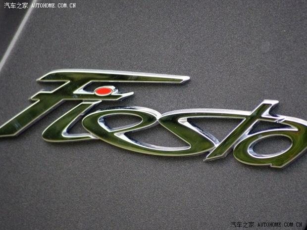 ���ظ���(����)���껪(����)2014�� Titanium