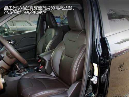 ���ż���2�� JEEP���ɹ�Աȱ���GLK