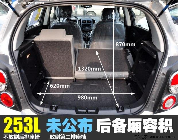 雪佛兰通用雪佛兰爱唯欧2011款 两厢 1.6L AT SX