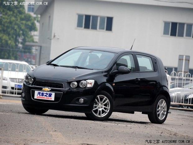雪佛兰通用雪佛兰爱唯欧2011款 两厢 1.6L MT SX