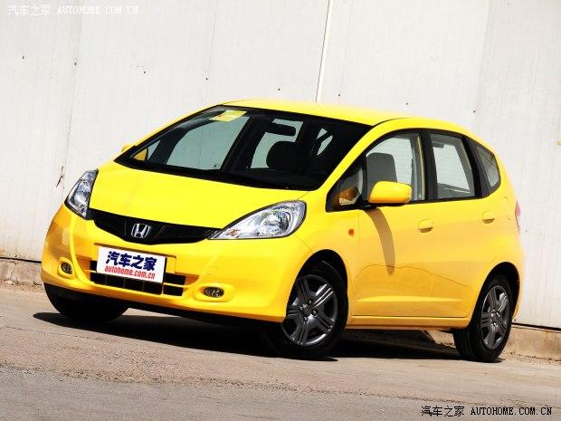 本田广汽本田飞度2011款 1.3L 自动舒适版