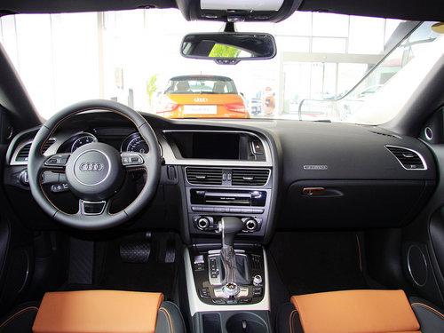 �µ�(����) A5 Sportback 2.0T DCT �п�̨����