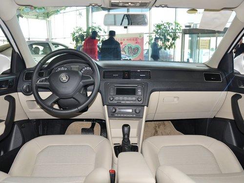 ˹�´� 1.6L �ֶ� �п�̨����