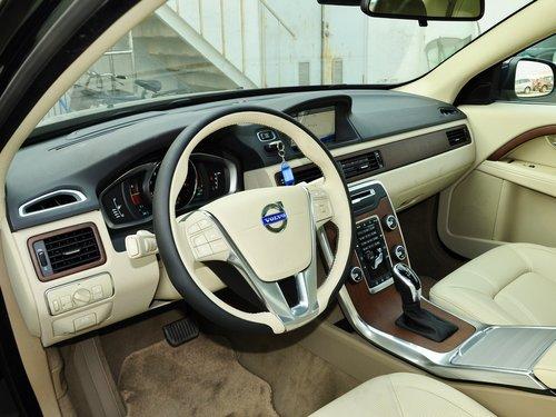 �ֶ��� T5 2.0T �Զ� �п�̨���