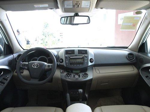 一汽丰田 RAV4 2.4 AT 中控台整体