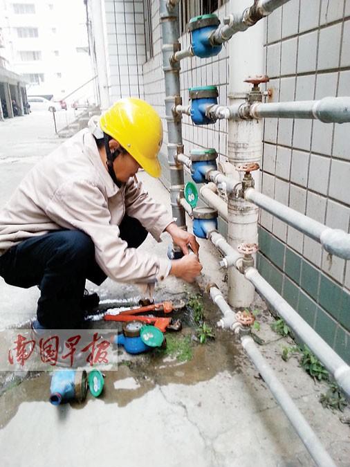 房子被法院拍卖 旧房主“赖住”5年多不搬走(图)