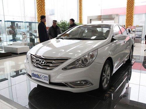 �����ִ� �ڰ˴������� 2.4 DLX AT ������ǰ45���ӽ�