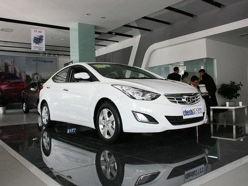 北京现代 1.6L 自动 车辆右侧45度角