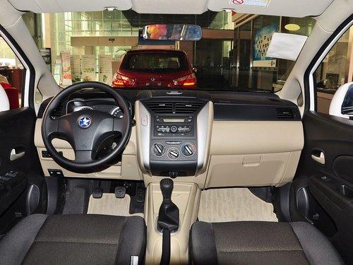 东风日产-启辰 1.6L 手动 中控台整体