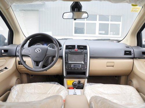 北京汽车 E150 中控台整体