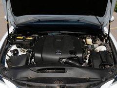 雷克萨斯 2.5L 自动 发动机局部特写