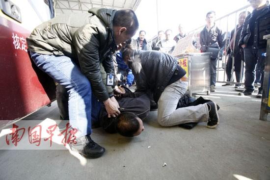 �����������6�˰ǳ��Ż� ����Ϊ�����ǳ�