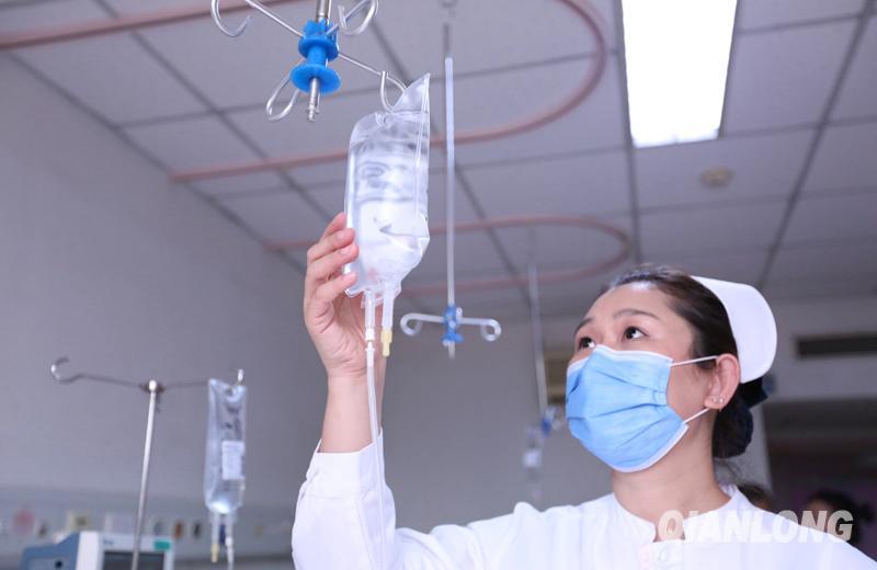 中国梦·我的梦:儿科病房里的"天使梦"(图)