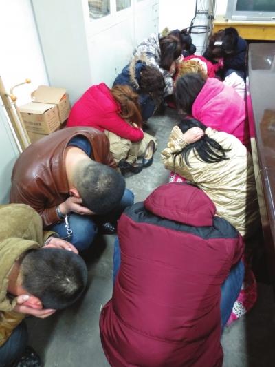 兰州城关警方捣毁特大卖淫嫖娼窝点 当场抓获20人