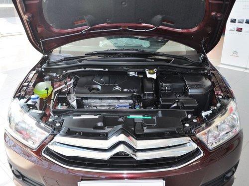 东风雪铁龙 三厢 1.6L 手动 发动机局部特写