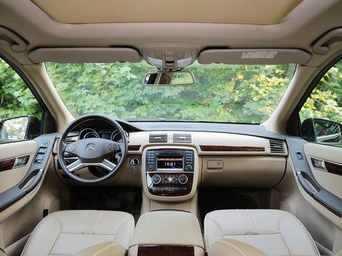 奔驰(进口) R350 3.5L 中控台整体