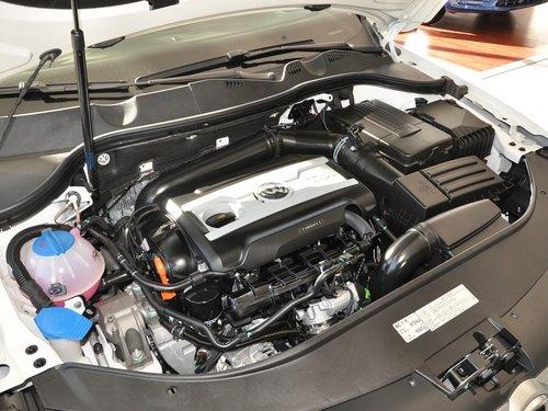 一汽-大众 2.0TSI DSG 发动机主体特写