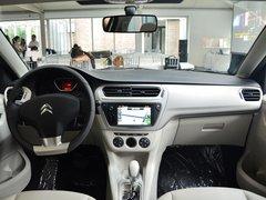 东风雪铁龙 1.6L 自动 中控台整体