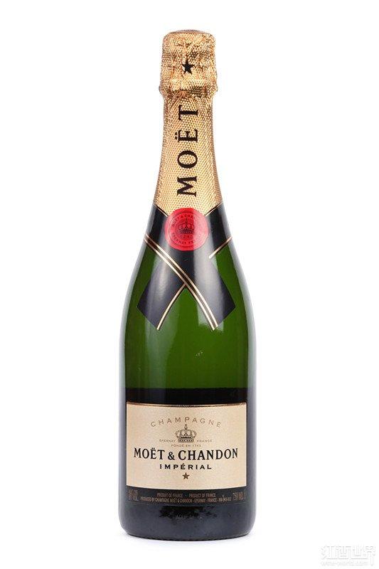 李娜海滩开“香槟”疑云:真的是香槟吗?