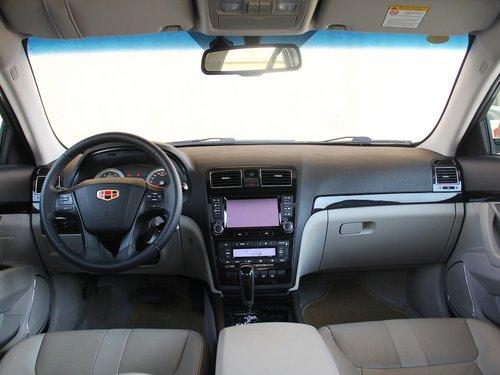 吉利帝豪 2.4L 自动 中控台整体