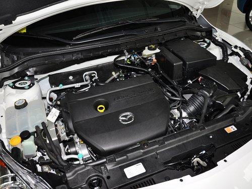 长安马自达 三厢 2.0 自动 发动机主体特写